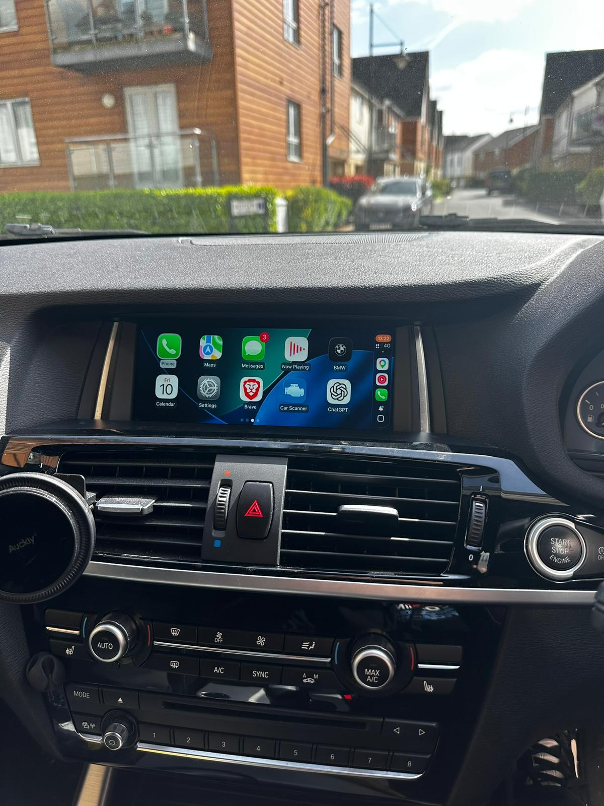 X6 CarPlay